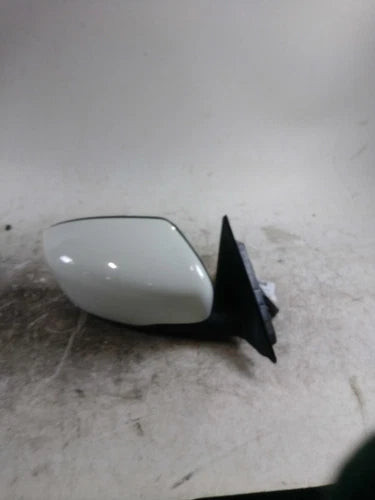 2017 Nissan Rogue Power Non-Heated Right Used OEM Right Door Mirror used OEM door mirror