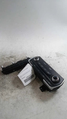 2019 Hyundai Santa Fe Swb Manual Temperature Cont Used OEM A/C Selector Switch used OEM A/C climate control module