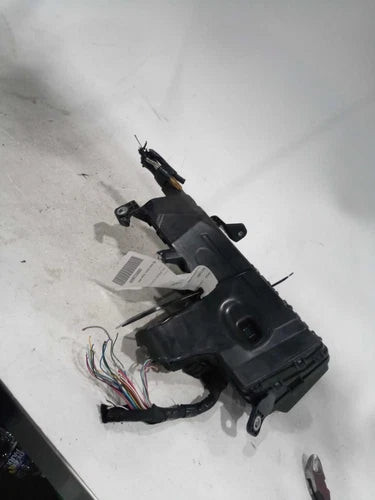 2017 Toyota Camry VIN F 5TH Digit 2.5L 4 Cylinder 2AR Used OEM Fuse Box Engine used OEM engine fuse box