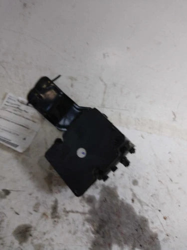 2017 Hyundai Elantra Pump Sedan Used OEM ABS Pump and Motor Assembly used OEM ABS pump and module assembly