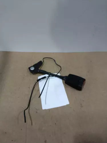 2015 Volkswagen Beetle Htbk Bucket Seat P Used OEM Front Right Seat Belt Front used OEM seat belt