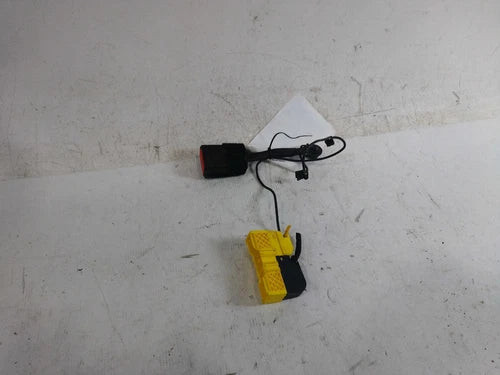 2020 BMW X2 Bucket Driver Buckle Front Lef Used OEM Front Left Seat Belt Front used OEM seat belt