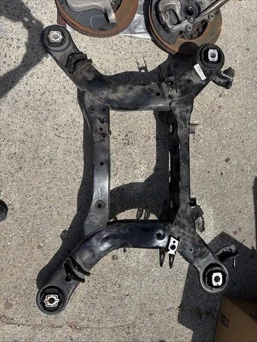 2016-2025 DODGE DURANGO AWD GENUINE REAR SUSPENSION SUB FRAME CROSS MEMBER OEM used OEM rear subframe and crossmember