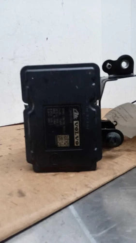2016 Volvo S60 Pump Id 314 Used OEM ABS Pump and Motor Assembly used OEM ABS pump and module assembly