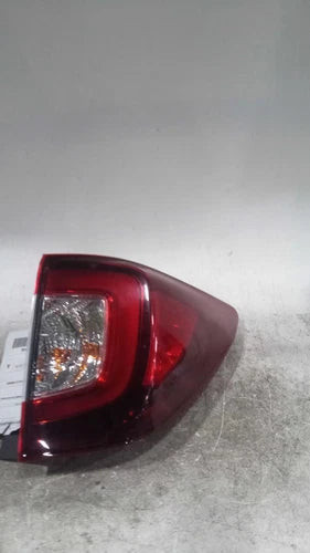 2020 Honda Pilot Quarter Mounted Right Grad Used OEM Right Tail Light Assembly used OEM tail light assembly