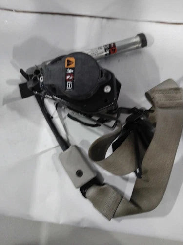 2016 Buick Enclave Bucket Passenger Retra Used OEM Front Right Seat Belt Front used OEM seat belt