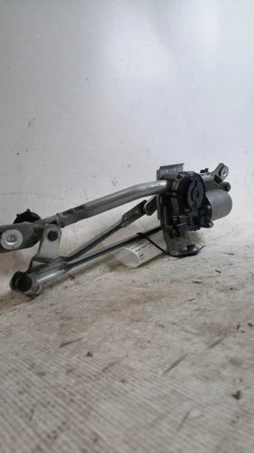 2017-2022 Hyundai Elantra Wiper Motor Red fits Used OEM Wiper Motors used OEM wiper motor
