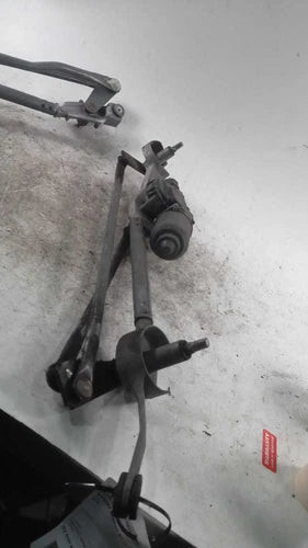2018 Cadillac Xts Used OEM Windshield Wiper Motor used OEM wiper motor