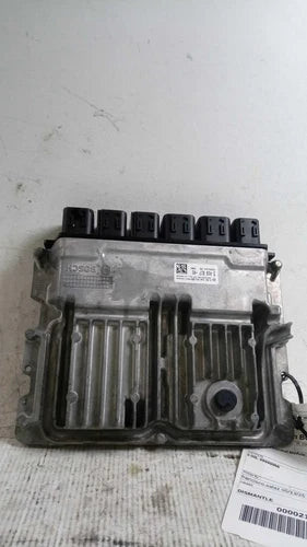 2021 BMW x1 Electronic Control Module Used OEM engine control module used OEM engine control module