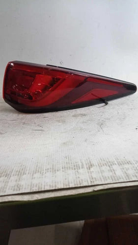 2019 Infiniti QX60 R Tail Light Assembly OEM WHITE Used 4DR SUV Right used OEM tail light