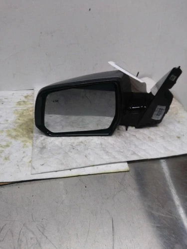 2018 Chevrolet Traverse power manual folding w/turn Used OEM door mirror used OEM door mirror