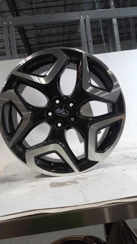 2020 Subaru Xv crosstrek 18x7 alloy w/machined face Limited pai Used OEM wheel used OEM wheel