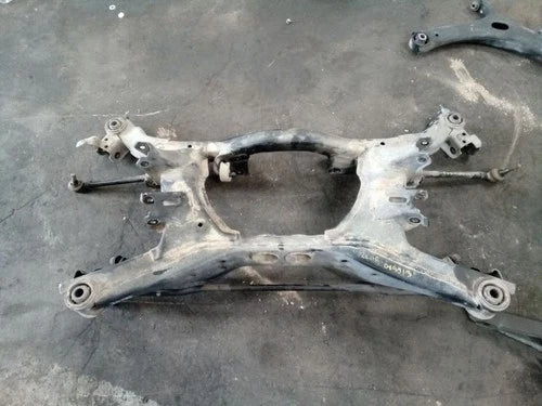 2014-2018 Subaru Forester Impreza Rear SubFrame Crossmember Cradle 2.0L used OEM rear subframe and crossmember