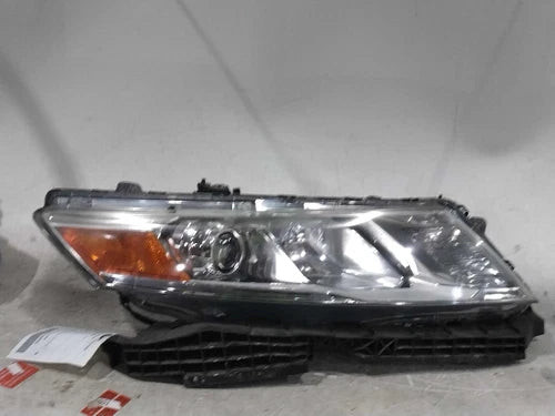 2015 Honda Crosstour Right Used OEM headlight used OEM headlight