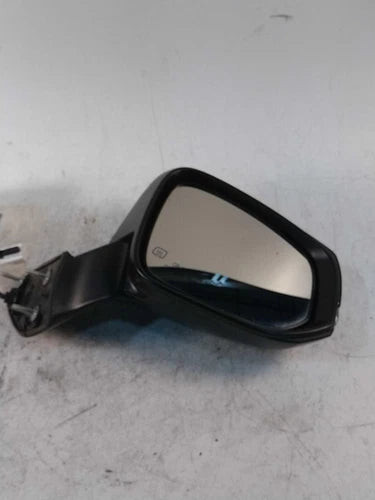 2022 Toyota Highlander power w/o blind spot alert R Used OEM door mirror used OEM door mirror