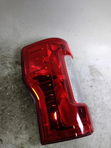 2017 Ford f250sd pickup incandescent w/ Used OEM tail light used OEM tail light