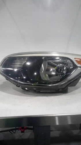 2014 Kia Soul halogen L. w/o LED accents Left Used OEM headlight used OEM headlight