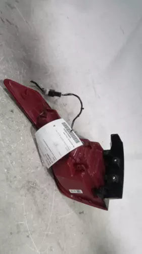 2021 Kia Seltos quarter panel mounted incan Used OEM tail light used OEM tail light