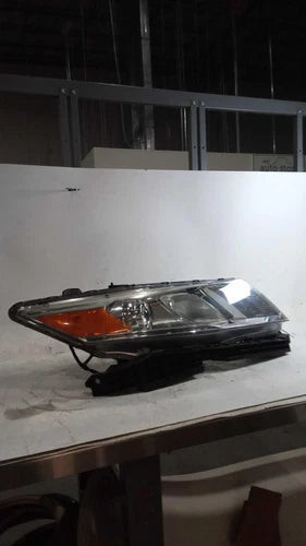 2015 Honda Crosstour Right Used OEM headlight used OEM headlight