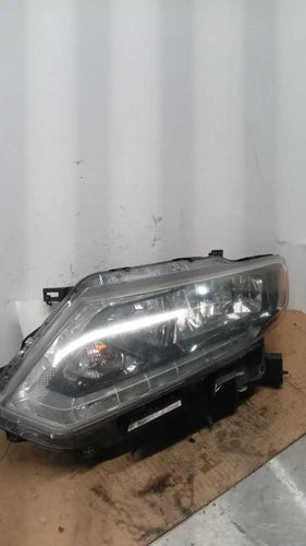 2015 Nissan Rogue VIN 5 1st digit USA built h Used OEM headlight used OEM headlight