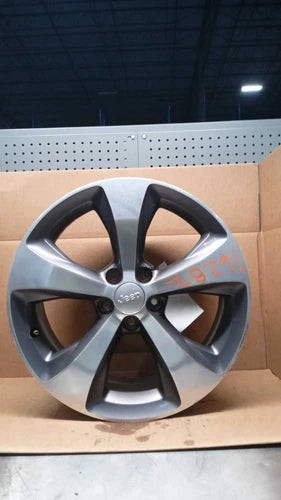 2020 Jeep Cherokee 18x7 5 spoke solid spoke polished face with Used OEM wheel used OEM wheel