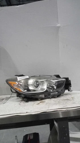 2015 Mazda cx-5 halogen headlamps Righ Used OEM headlight used OEM headlight