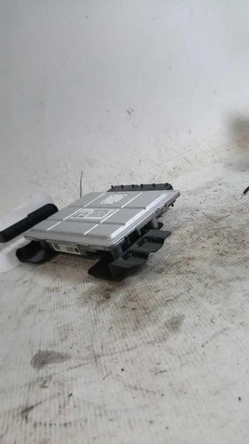 Used Hyundai Santa Fe ECM Engine Control Module Silver 2024 2.5L OEM used OEM engine control module