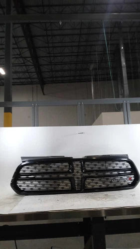 2016 Dodge Durango upper Limited Upper Used OEM grille used OEM grille