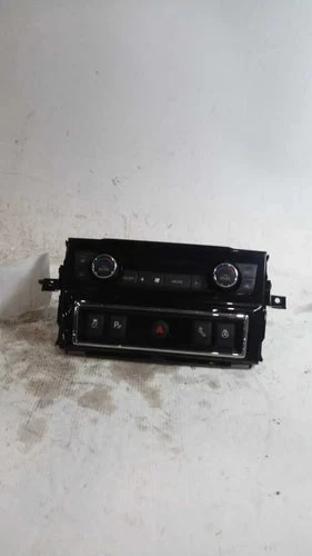 2017 Nissan Titan Platinum Reserve Used OEM A/C climate control module used OEM A/C climate control module