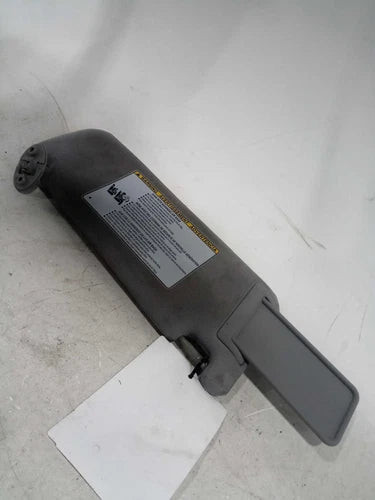 2017 Toyota Camry w/illumination w/o sunroof Left Grad Used OEM sun visor used OEM sun visor