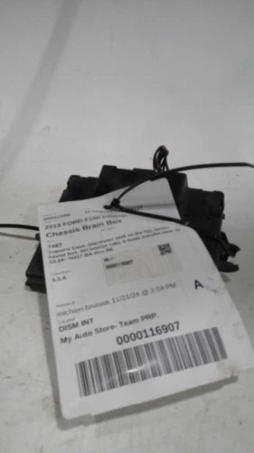 2013 Ford F150 Transfer Case Control Module OEM Used White 124K Miles used OEM transfer case