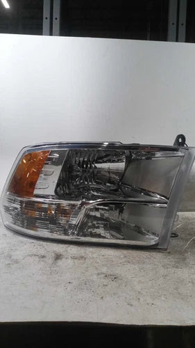 2017 Ram Dodge 1500 pickup Big Horn quad hal Used OEM headlight used OEM headlight
