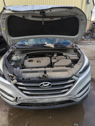 2017 Hyundai Tucson gasoline halogen w/o LED Used OEM headlight used OEM headlight