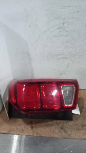 2020 Hyundai Palisade quarter panel mounted Used OEM tail light used OEM tail light