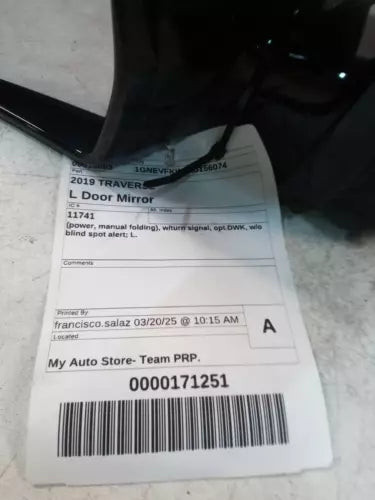 2019 Chevrolet Traverse power manual folding w/o tur Used OEM door mirror used OEM door mirror