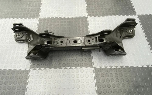 2013-2017 HYUNDAI SANTA FE 2.4 FWD REAR SUB FRAME CRADLE OEM used OEM rear subframe and crossmember