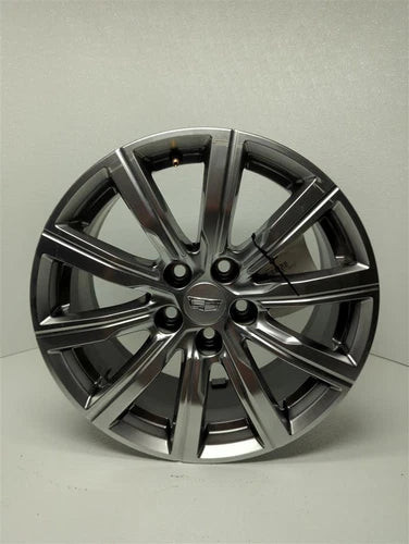 2021 Cadillac Xt4 18x8 10 spoke machined face with gray painted Used OEM wheel used OEM wheel