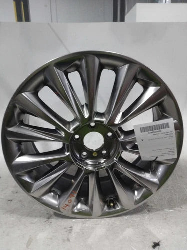 2020 Hyundai Palisade 20x7-1/2 alloy 14 spoke polished Used OEM wheel used OEM wheel