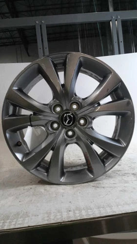 2023 Mazda cx-30 aluminum 18x7 Used OEM wheel used OEM wheel
