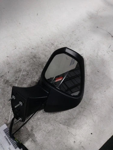2022 Toyota Highlander power w/o blind spot alert Le Used OEM door mirror used OEM door mirror