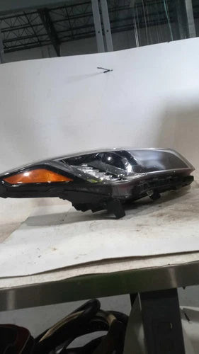 2015 Hyundai Sonata Right Headlight Assembly OEM Used Red 114-60478R used OEM headlight