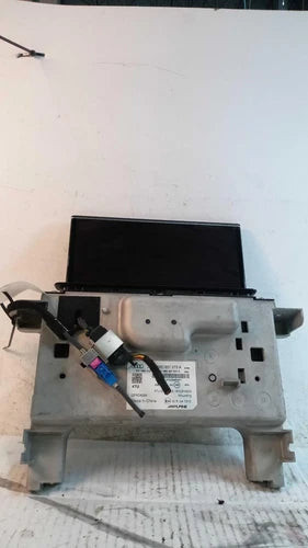 2019 Audi q7 display dash moun Used OEM infotainment display used OEM infotainment display