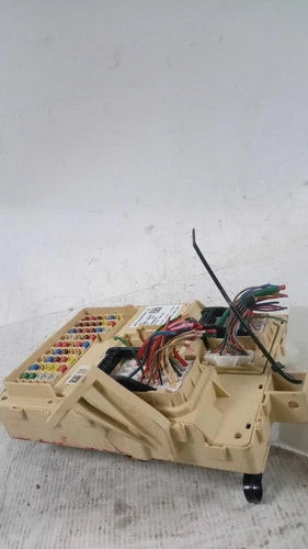 Kia Seltos Fuse Box OEM 2021 Grey Used Salvage Part NJ25-17210 used OEM fuse box or power module