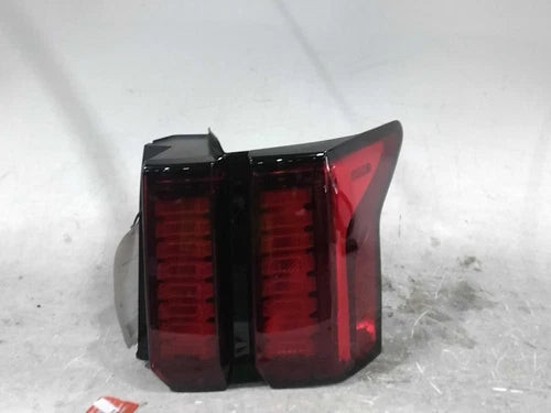 2022 Kia Sorento quarter panel mounted gaso Used OEM tail light used OEM tail light