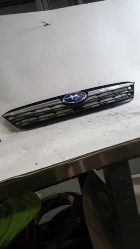 2021 Subaru Impreza upper Upper Used OEM grille used OEM grille