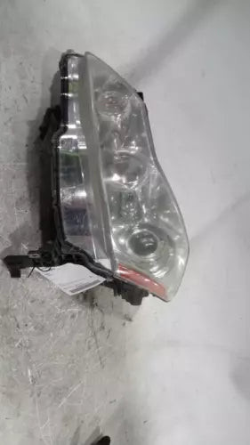 2007 Infiniti m35 halogen Left Used OEM headlight used OEM headlight