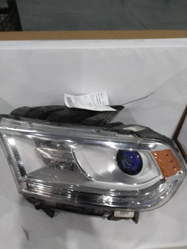 2017 Dodge Durango w/LED daytime running lamp Used OEM headlight used OEM headlight