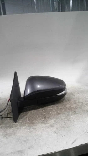 2017 Toyota Rav4 Power gasoline w/turn signal heated Used OEM door mirror used OEM door mirror