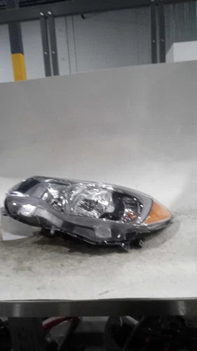 2016 Subaru Xv crosstrek halogen Left Used OEM headlight used OEM headlight