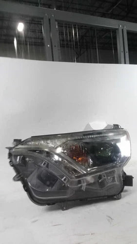 2017 Toyota Rav4 halogen Left Used OEM headlight used OEM headlight